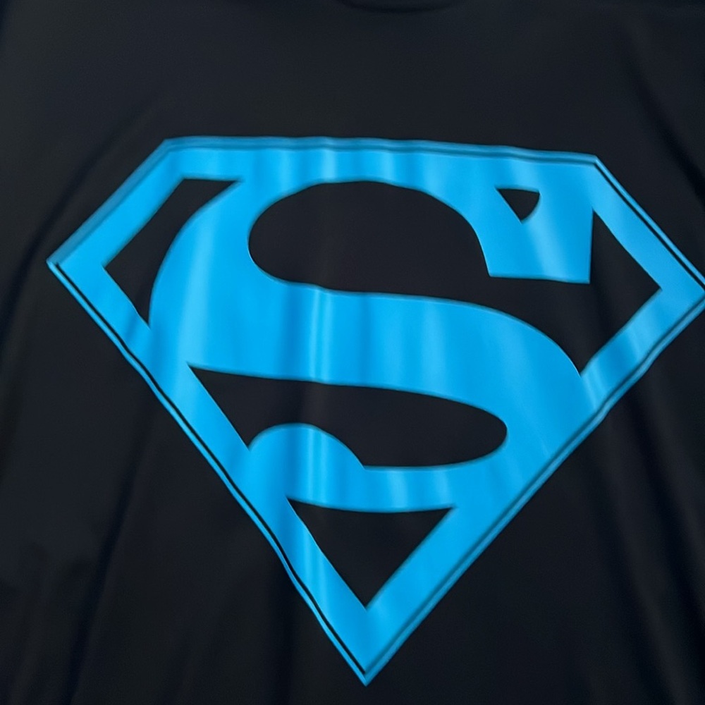 Black dry fit Superman shirt men’s large - Picture 3 of 4
